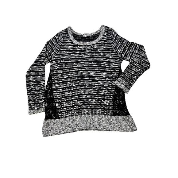 Maurices Black & White Pullover Sweater Size 2 Round Neck Long Sleeve Lace Trim - Picture 1 of 9